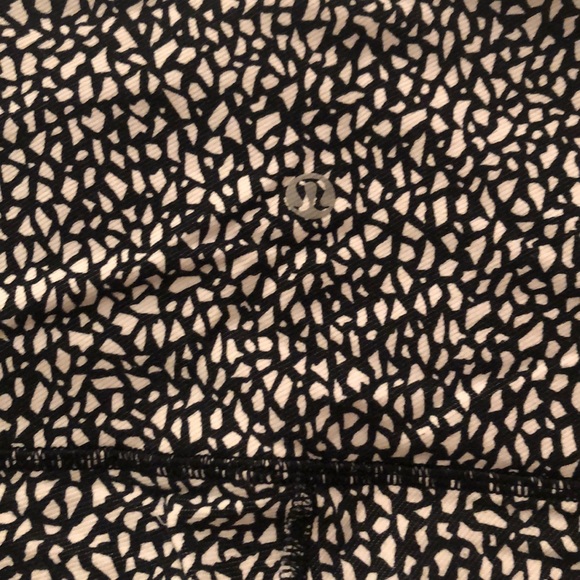 Lululemon wunder under leggings pattern size 6 - Picture 4 of 4